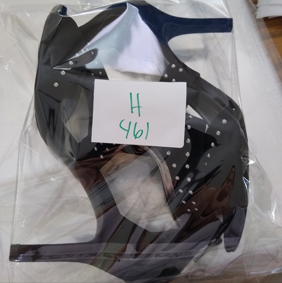 [H461] Worthington Black Studded Heels, Size 10 - Picture 6 of 6